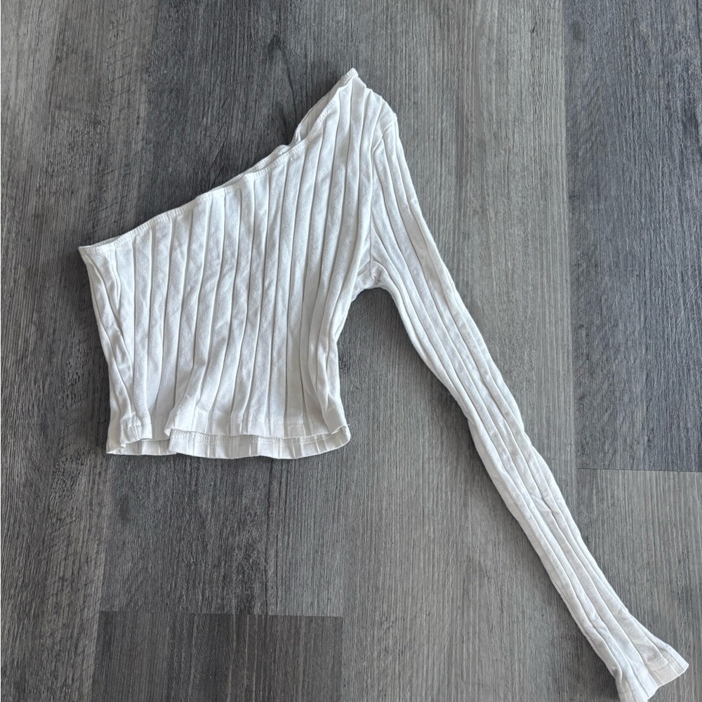SHEIN White Ribbed Asymmetrical Crop Top